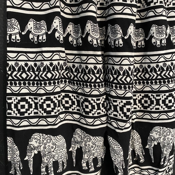 π3/$15π Girls Harem Genie Pants - Picture 3 of 5